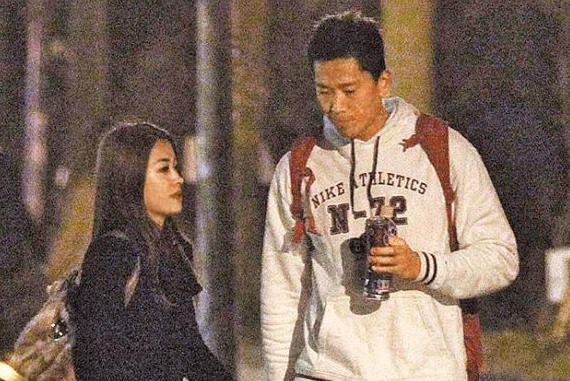 黄瑜娴何守正离婚的原因是什么