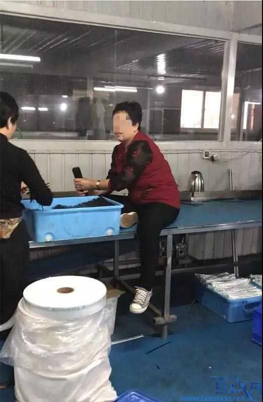 记者卧底消毒餐具厂调查：恐怖如斯，脏不忍赌