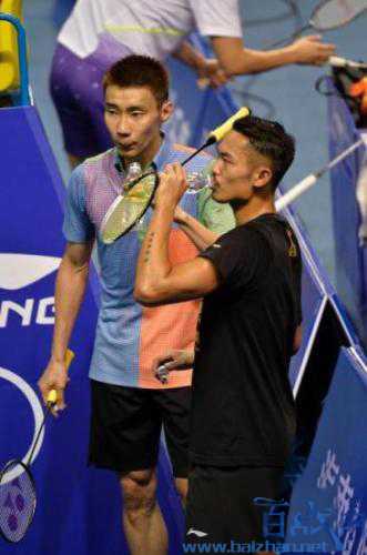 马来西亚羽毛球名将李宗伟退役 林丹伤感分享歌曲《朋友别哭》