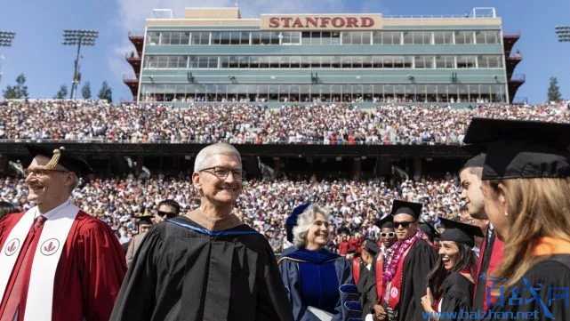 库克在斯坦福大学毕业演讲警告硅谷科技：要为自己制造的混乱承担责任