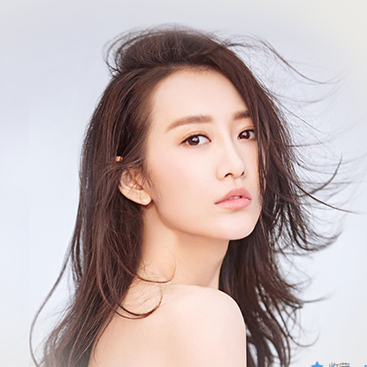 王鸥 ( Angel wang )，1982年10月28日出生于广西南宁市，中国内地女演员。2003年，获得第四届CCTV模特电视大赛全国总决赛最上镜奖。2005年，出演个人首部影视剧《心戒》。