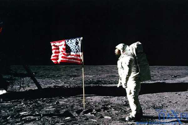 人类登月50周年纪念日要到了 当年美国阿波罗11号登月计划发生了什么?