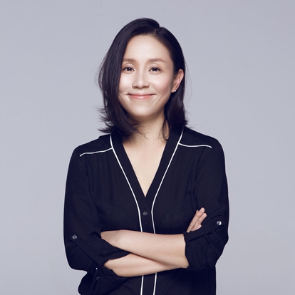 龙丹妮，女，导演、制片人，1994年毕业于浙江传媒学院，1995年在湖南经济电视台筹备创立之际，龙丹妮辞去广东阳江电视台的工作，成为湖南经济电视台的第一批员工。