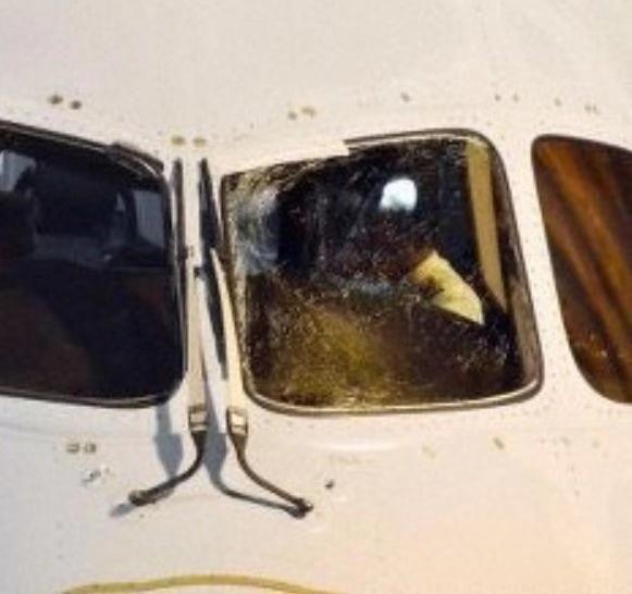 波音客机又出问题!波音787玻璃破裂迫降东京，你还敢乘波音的飞机吗?