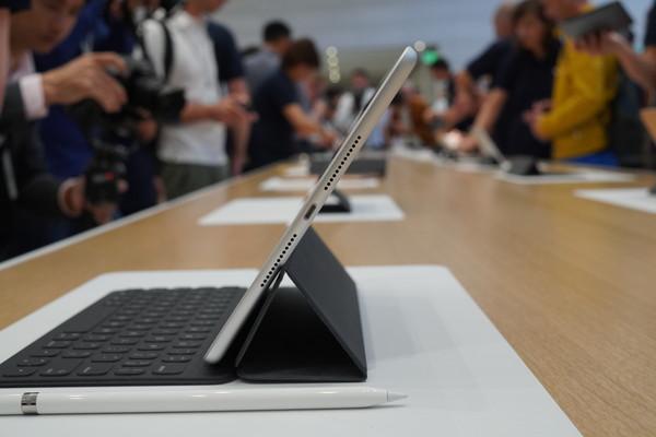 苹果发布第7代iPad屏幕尺寸提升，售价约2340元起