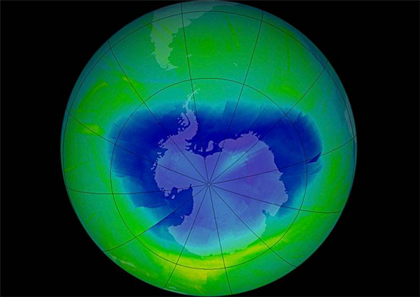 南极臭氧洞形状不寻常