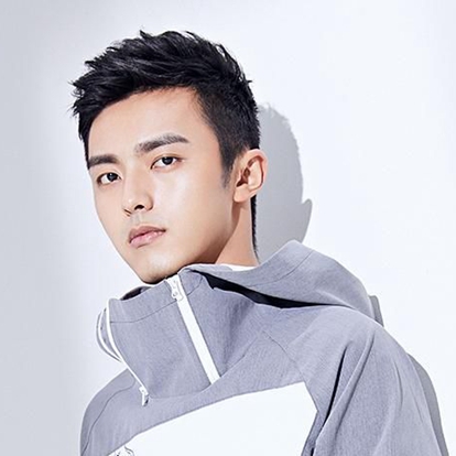 徐洋，出生于中国，中国内地影视男演员。2016年，出演军事题材电视剧《深海利剑》，从而正式进入演艺圈。