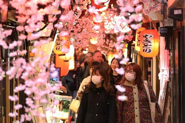 日本一议员拍卖口罩获利888万日元 遭批评后道歉