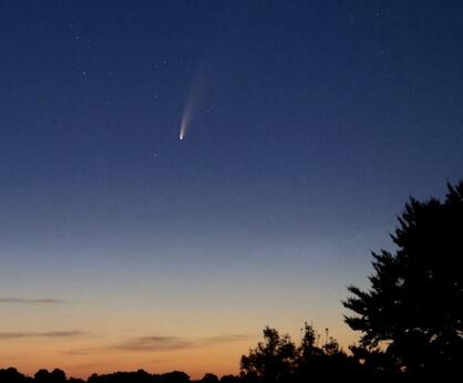 尼欧怀兹彗星划过北半球 下一次回归可能要7千年以后