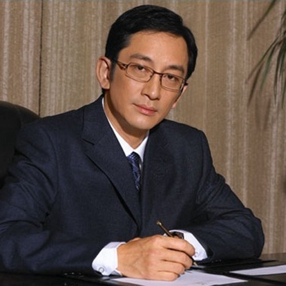 吴启华，1964年5月19日出生于香港，中国香港影视男演员、流行乐歌手。1982年，吴启华参加TVB举办的第12期艺员训练班，从而正式进入演艺圈。