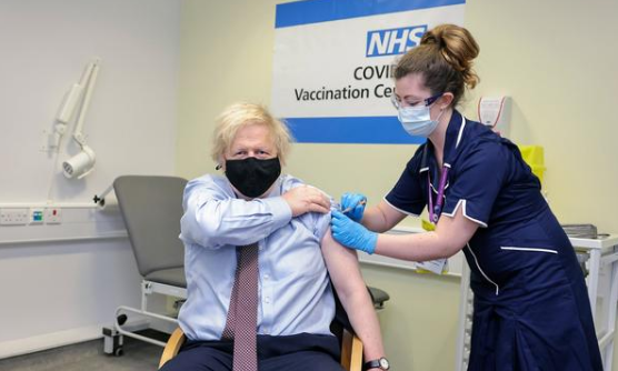 英国首相接种阿斯利康疫苗