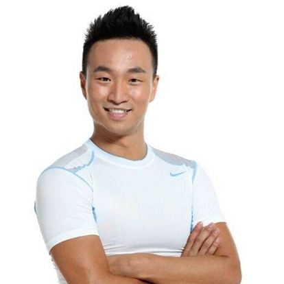 王广成,1986年8月20日出生于江苏南京,是一位健身教练,也是一位广场舞