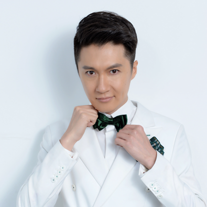 迟帅，1980年11月14日出生于山东省青岛市，中国内地影视男演员、主持人。1999年，成为BTV少儿节目《小神龙俱乐部》的主持人。2001年，出演个人首部电视剧《杀青》，从而开启了他的演艺生涯。
