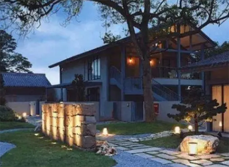 现在旅游时,为什么有的人喜欢住民宿从不住酒店?聪明人说出原因