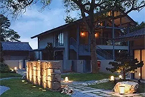 现在旅游时，为什么有的人喜欢住民宿从不住酒店？聪明人说出原因