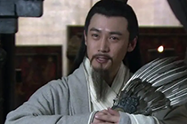 刘备临终之前，为什么将兵权交给李严，而不交给诸葛亮？