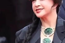 现金和珠宝被偷刘晓庆回应：可能别人比我更需要它们，那就拿去吧